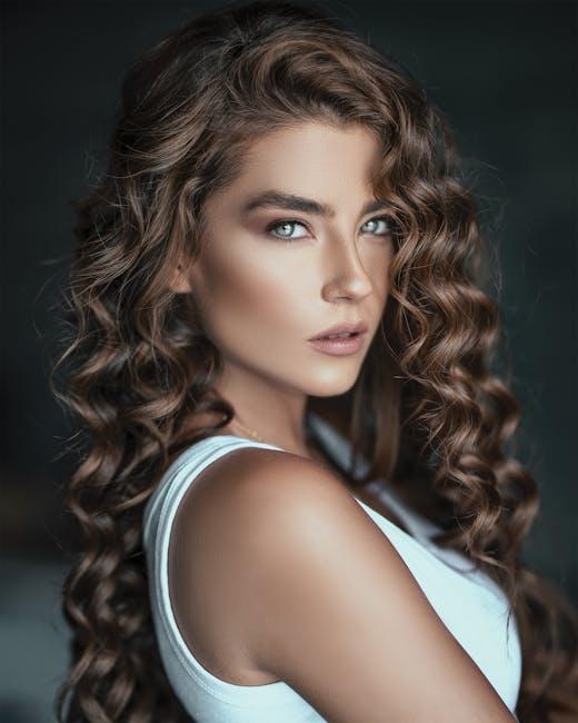 How to Choose the Right Hairstyle to Match Your Look
