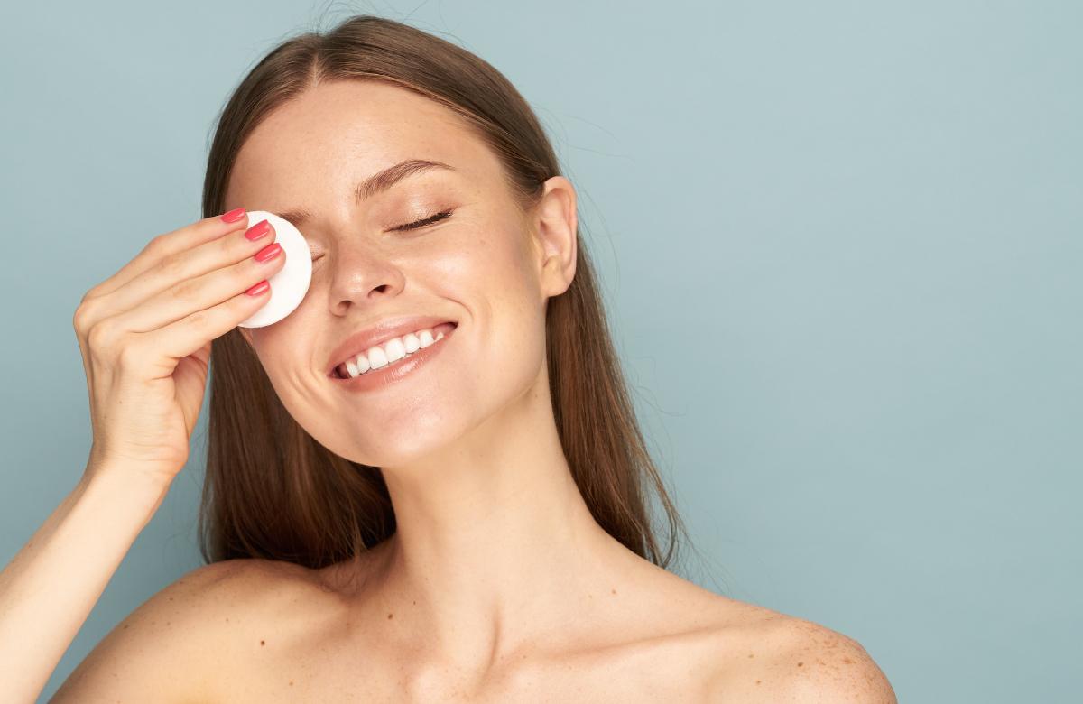 How to Build a Simple, Effective Skincare Routine