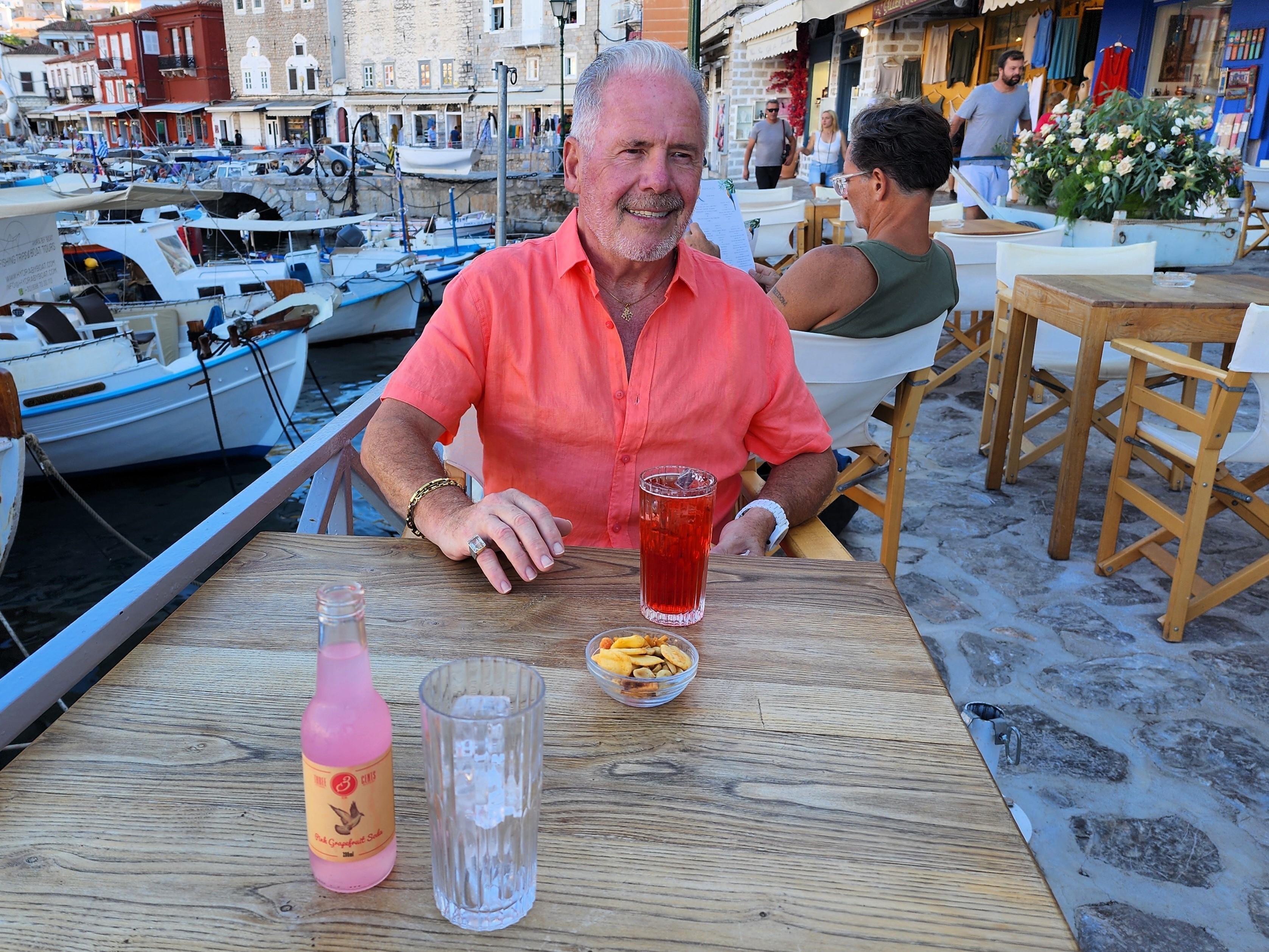 Hydration and Electrolyte Balance for Enhanced Muscle Function