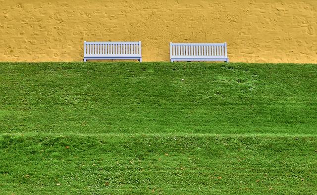 How to Handle Awkward Silences on a Date